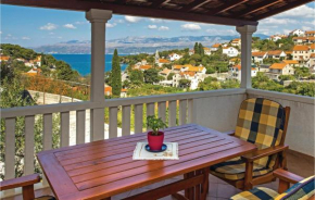 Nice Apartment In Splitska With Wifi